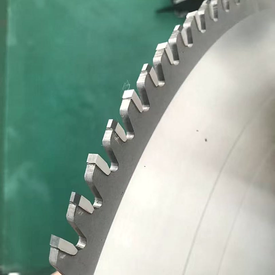 圆锯片硬质合金齿部检验